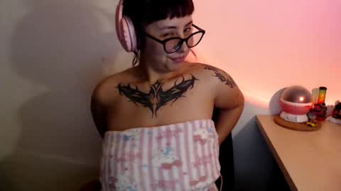 Shopie Hank  online show from September 11, 5:19 am