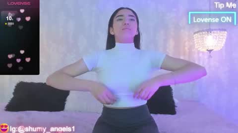 ZUMY ANGELS online show from December 2, 4:03 am