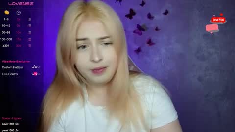 Molly online show from September 13, 7:55 pm