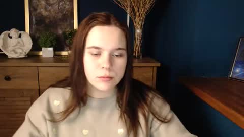 shy_lil online show from November 3, 11:47 am