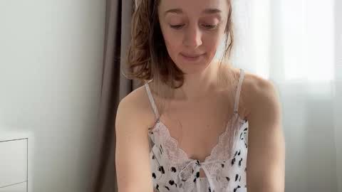 shy_schoolgirl_ online show from February 15, 8:13 am