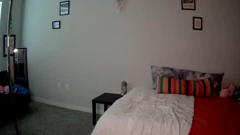 shypetitebaby online show from March 21, 5:29 pm