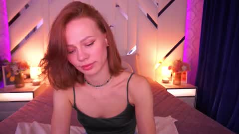 shyysiren online show from March 26, 3:14 pm