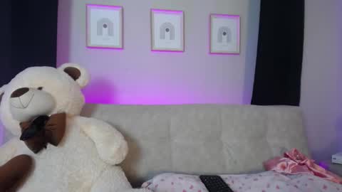 Sia online show from January 5, 9:29 pm