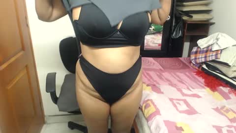 sara online show from January 13, 9:31 pm