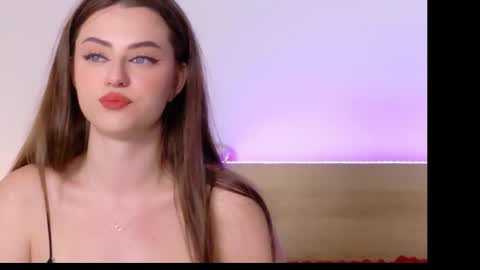 sienna_voss online show from November 1, 8:46 pm