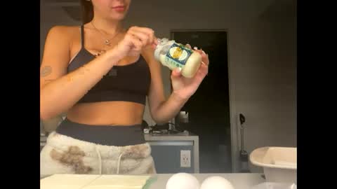 siennaavalee online show from May 14, 3:12 am