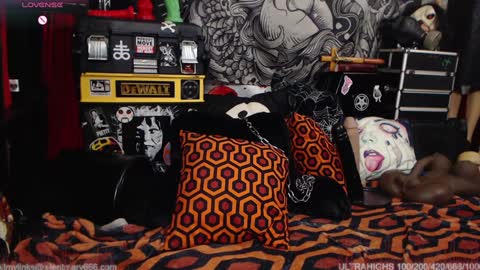 Allmylinkssilentmary666 online show from February 26, 5:21 pm