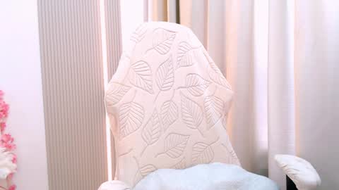 silk_ann online show from April 17, 7:43 am