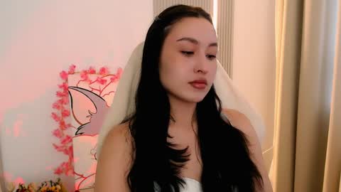 silk_ann online show from April 11, 7:45 am