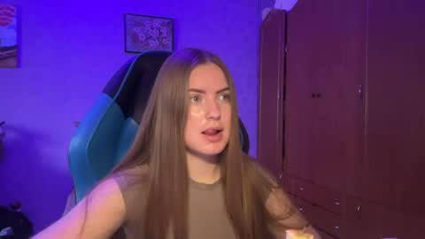 Erica online show from May 6, 9:24 am