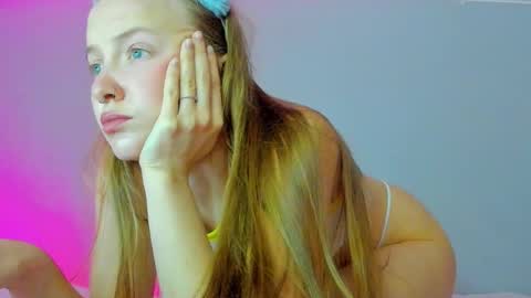 Mila online show from September 24, 9:41 am