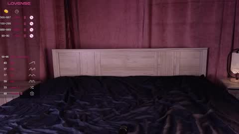 silly___woman online show from September 14, 2:48 pm