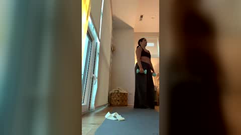 sillyme789888 online show from July 27, 4:48 pm