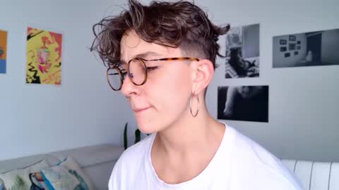 Sim. online show from November 17, 7:36 pm