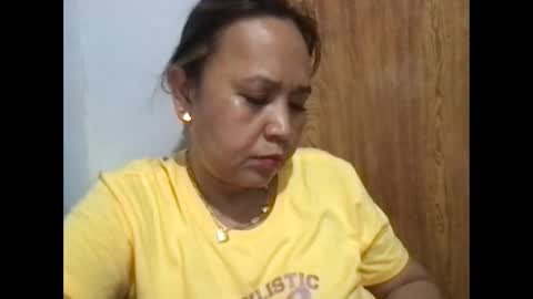 Carolyn online show from March 3, 2:22 am