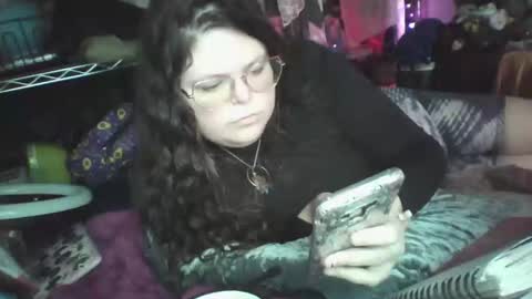 Siofra online show from March 10, 1:32 pm