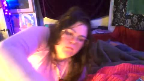 Siofra online show from October 9, 6:50 am