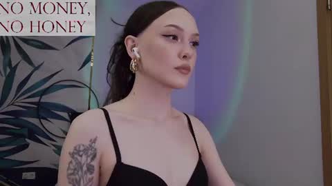 Goddess Sirena online show from June 19, 9:18 pm