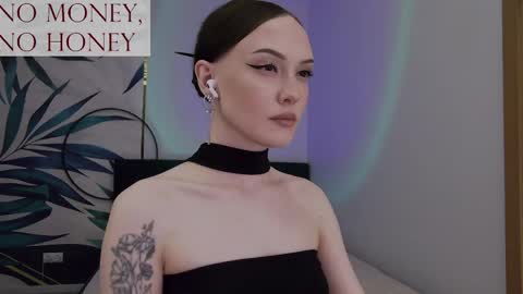 Goddess Sirena online show from June 8, 7:58 pm