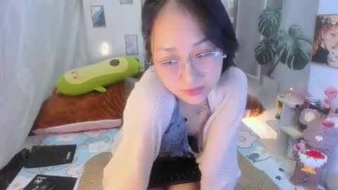 julila online show from November 7, 7:36 am