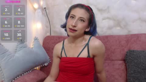 Snapshot of skarletjhonson_ chatting on December 22, 2:27 pm Skarlet  online show from December 22, 2:27 pm