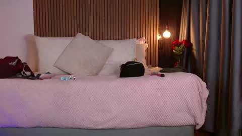 Skay  online show from November 13, 2:16 pm