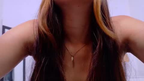 skinny_hottie18 online show from February 24, 2:03 pm