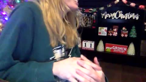 skylerlynn online show from December 14, 11:54 pm