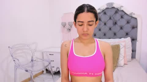 Skyler online show from March 27, 8:26 am