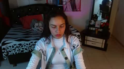 SKY online show from October 23, 8:48 pm