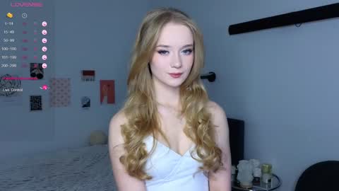 Aurora online show from February 4, 6:49 pm