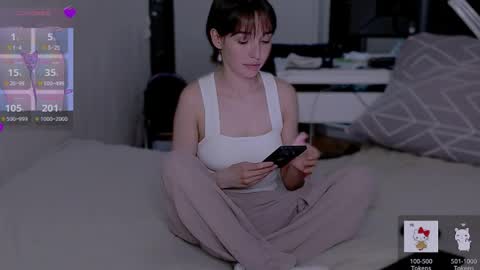 sleepy_ash_ online show from May 24, 1:43 pm