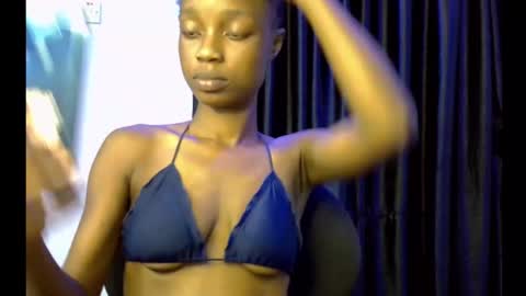 Alice online show from November 6, 10:15 pm