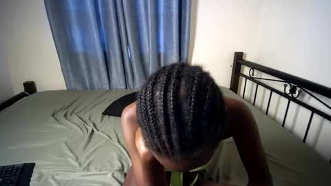 slutty_baddie online show from May 13, 1:39 pm