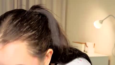 Lily online show from October 4, 1:28 pm