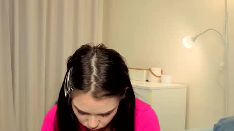 Lily online show from October 14, 4:09 pm