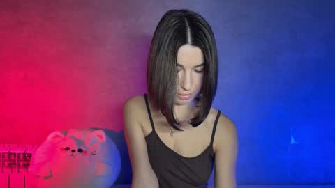 Melani online show from February 25, 8:18 pm