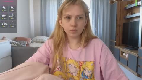 Emily online show from October 21, 9:02 am