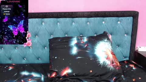 smile_cute_fox online show from April 2, 10:13 am