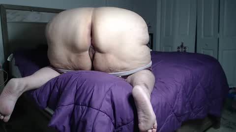 Snoqueen online show from January 8, 12:38 am