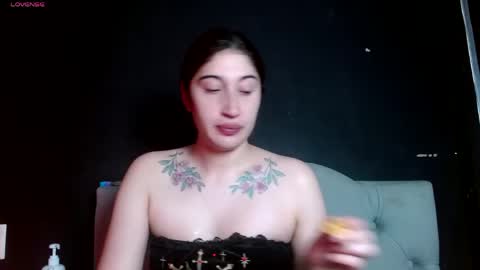 IG     OF red moonn online show from June 7, 3:46 am
