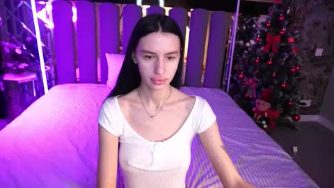 snow_whiteeex online show from January 19, 7:15 am