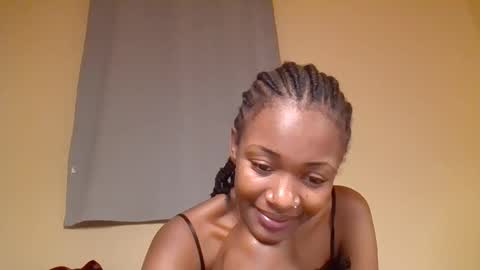 Snowie eyes online show from November 21, 11:40 pm