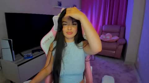 snowingwinter online show from September 20, 9:46 pm