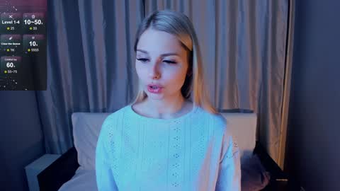 Snapshot of so__sweet chatting on February 4, 6:06 pm Alice - Birthday Girl online show from February 4, 6:06 pm