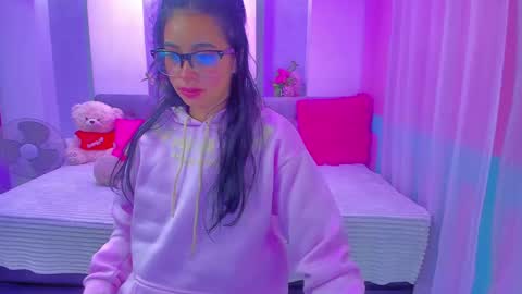 sofiia online show from March 7, 1:07 pm