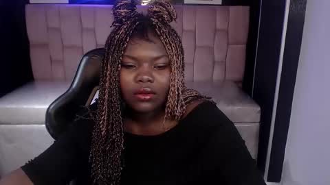 soffia_b online show from September 13, 3:36 am