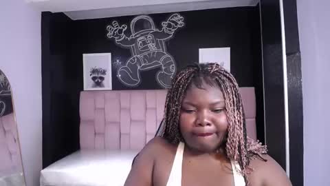 soffia_b online show from September 9, 3:17 am