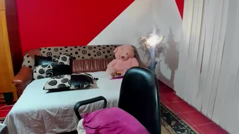 Soffy online show from November 25, 6:48 am